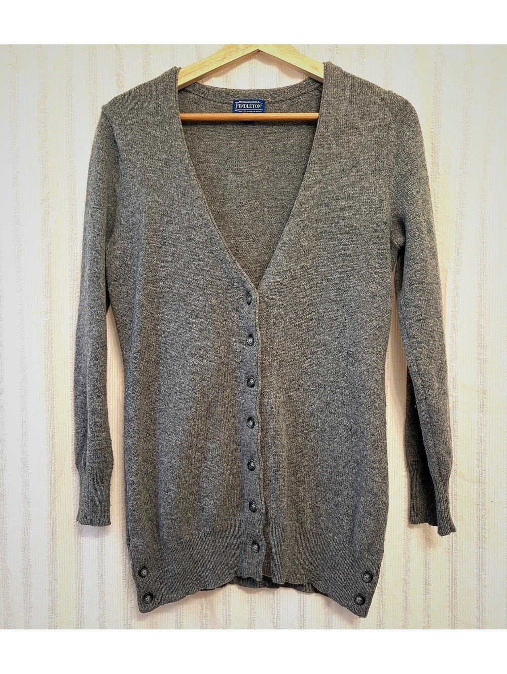Vintage Pendleton Gray Lambswool Blend Button Up Cardigan Sweater Medium #fall